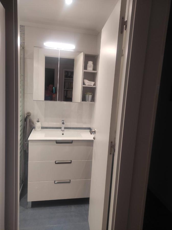 Appartement Habitación céntrica enorme parking privado desayuno baño privado à Oviede Extérieur photo